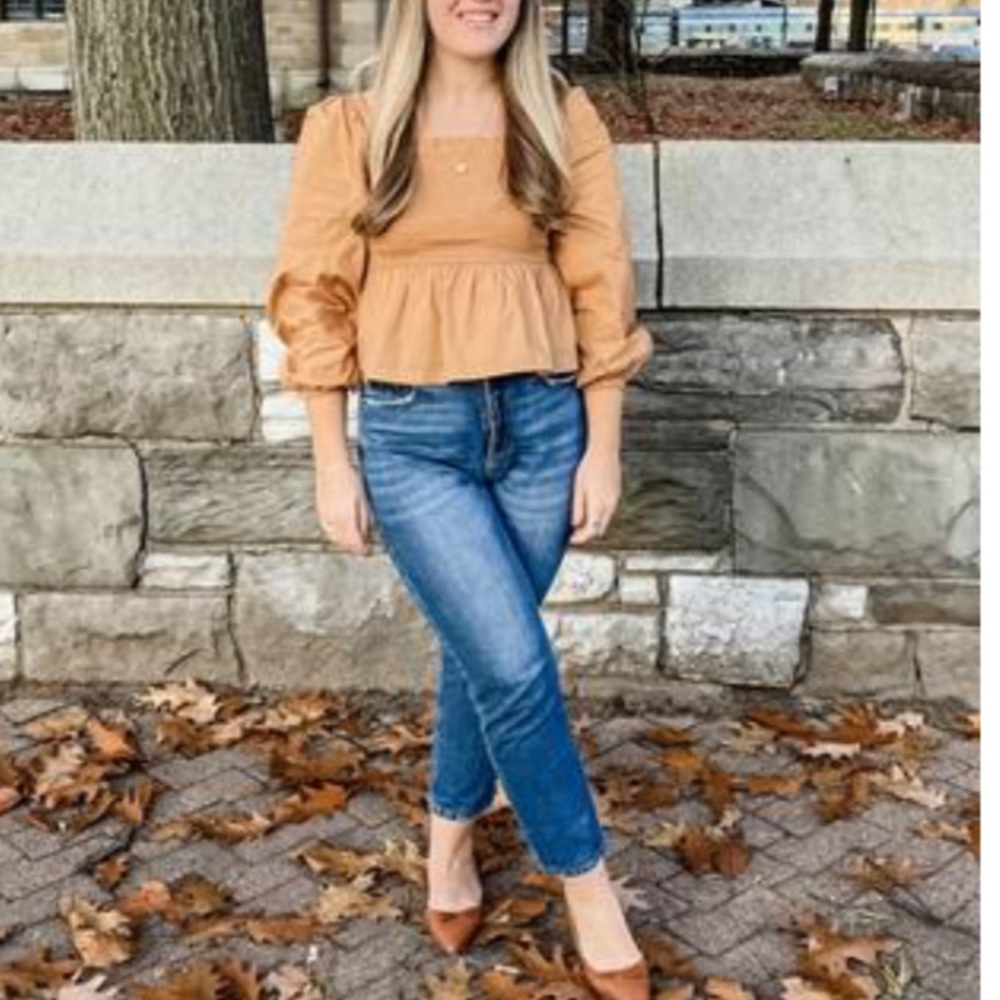 J Crew Puff-Sleeve Smocked Cotton Poplin Top sz. L - Picture 3 of 5